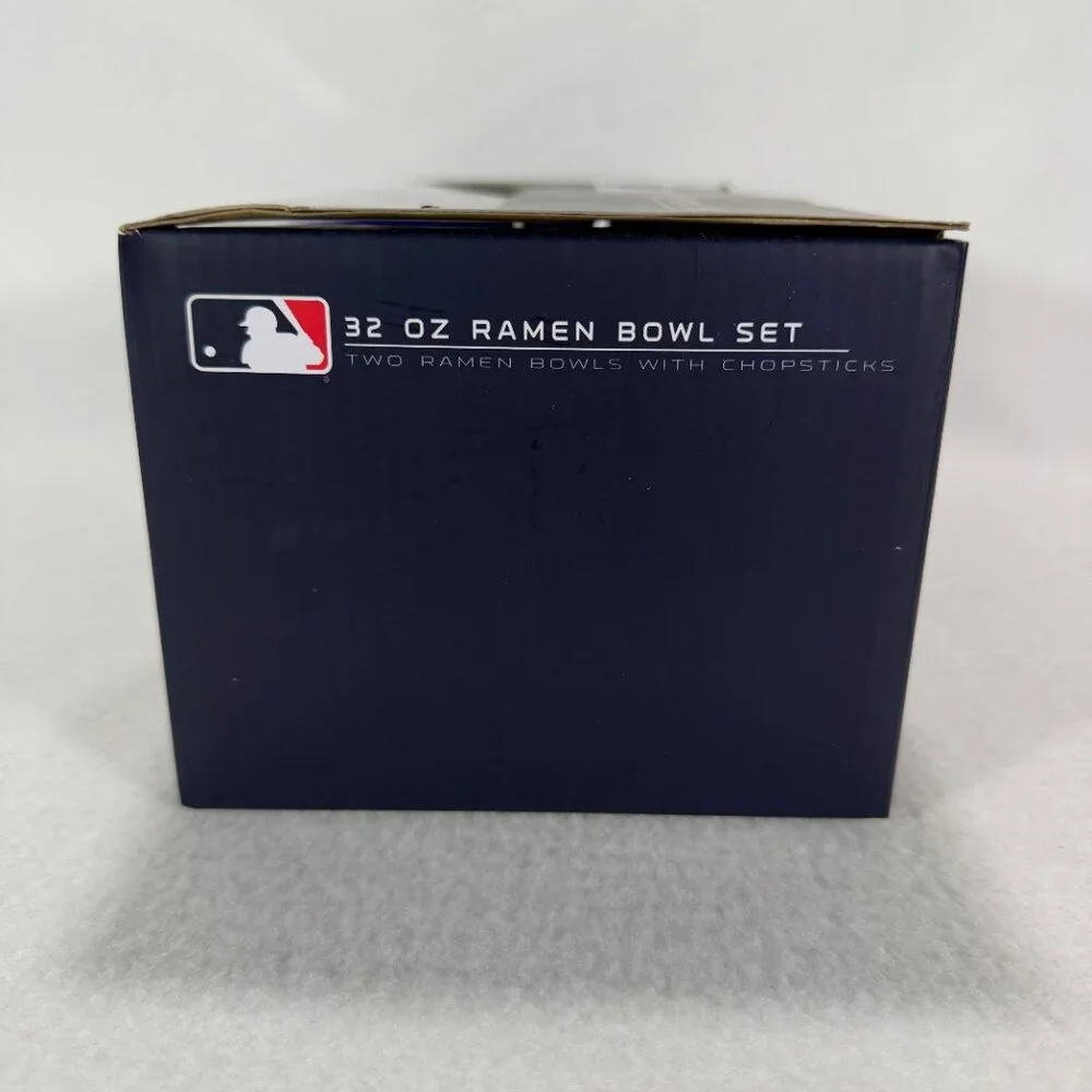 New York Yankees Ramen Bowl Set of 2 32 oz Ceramic with Chopsticks MLB NY NIB